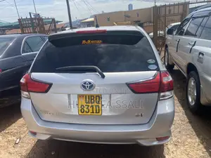 Toyota Corolla Fielder 2011 Silver