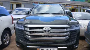 Toyota Land Cruiser Prado 2018 Green