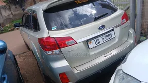 Subaru Outback 2012 Silver