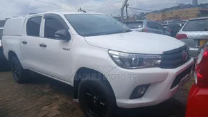 Toyota Hilux 2008 White