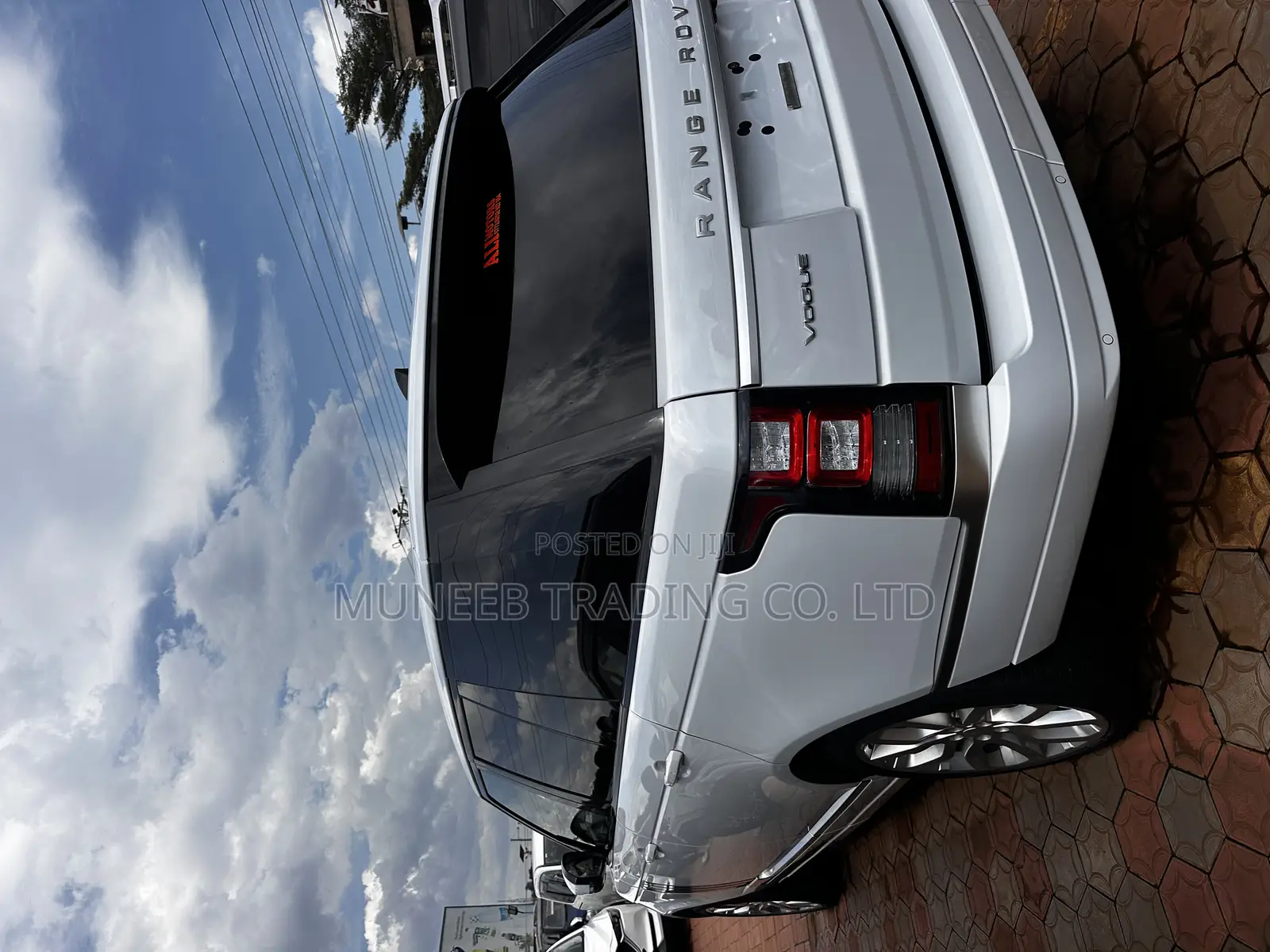 Land Rover Range Rover 5.0L Supercharged LWB 2018 White