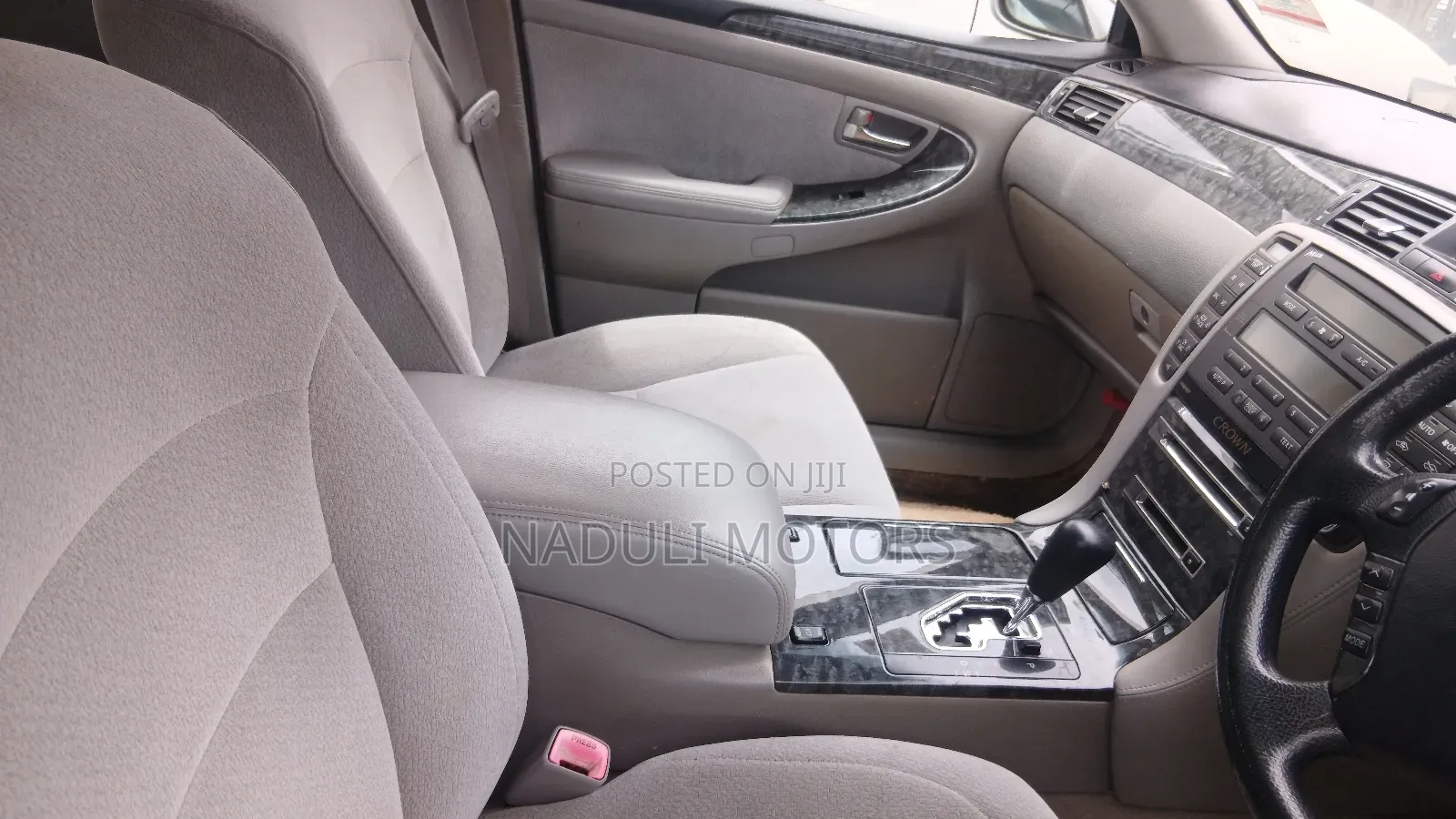 Toyota Crown 2006 Silver