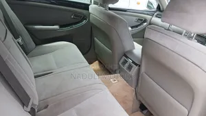 Toyota Crown 2006 Silver