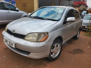 Toyota Platz 2005 Silver