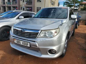 Subaru Forester 2010 Silver