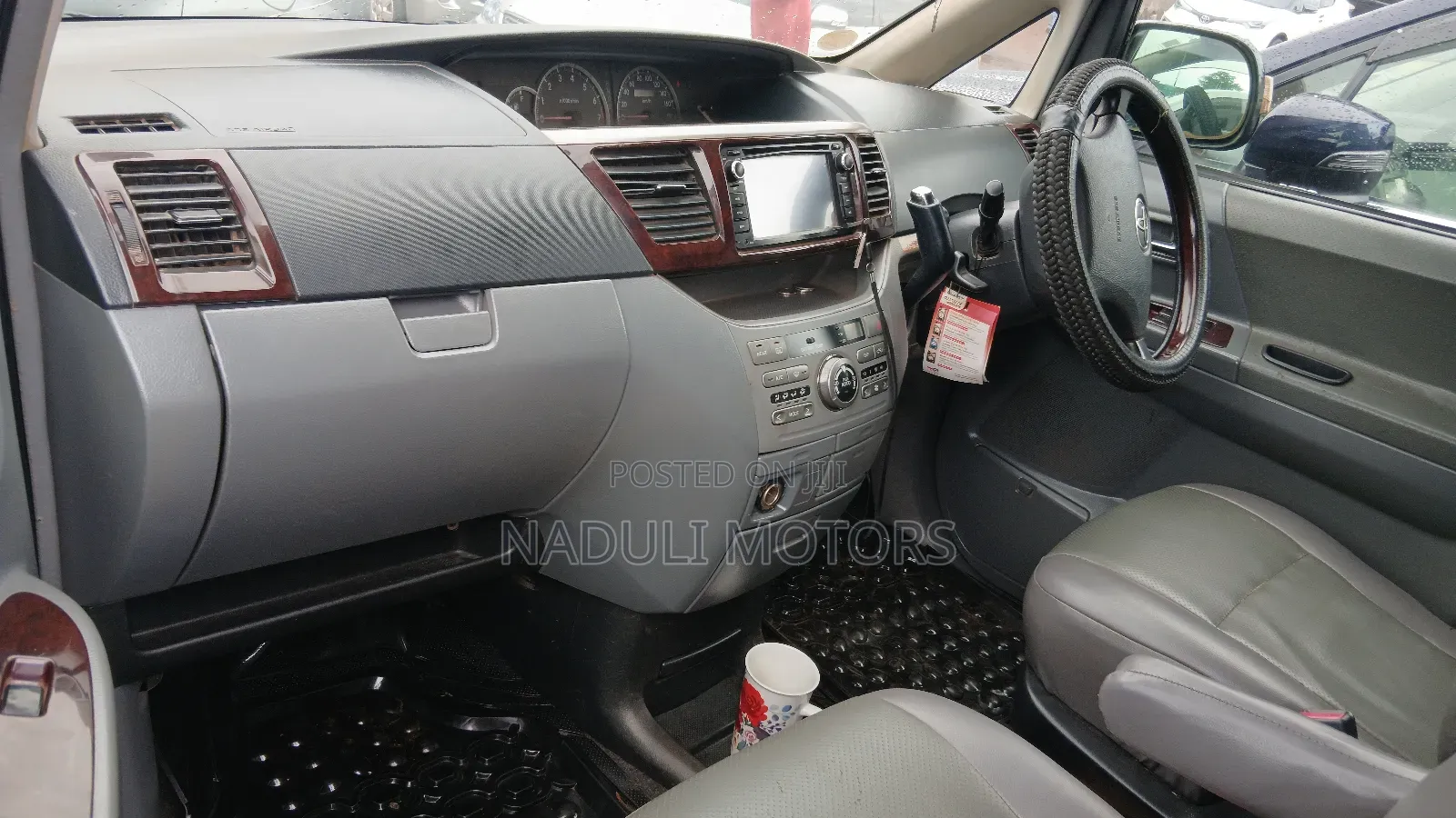 Toyota Noah 2005 Black