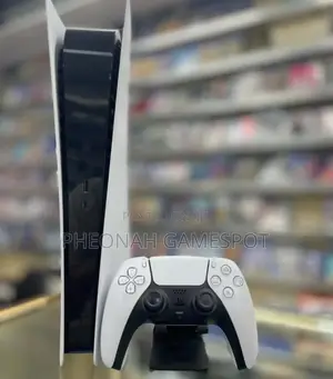 Ps5 Digital Edition Ex Uk - Fairly Used - 2 Controllers Games
