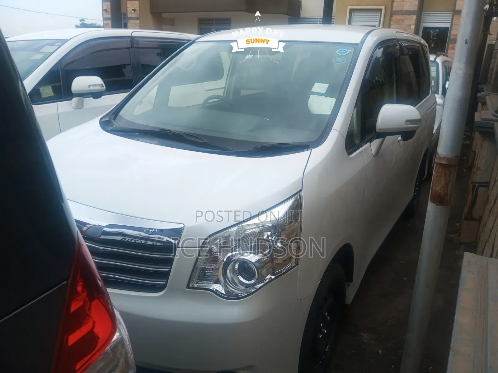 Toyota Noah 2014 White