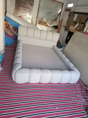 King Bed 5x6 Cream in Colour With Side Drawers