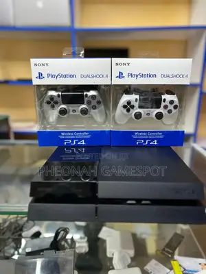 Original Sony Playstation 4 (Ps4) 13 Games, 2 Pads. Very New. Full Set