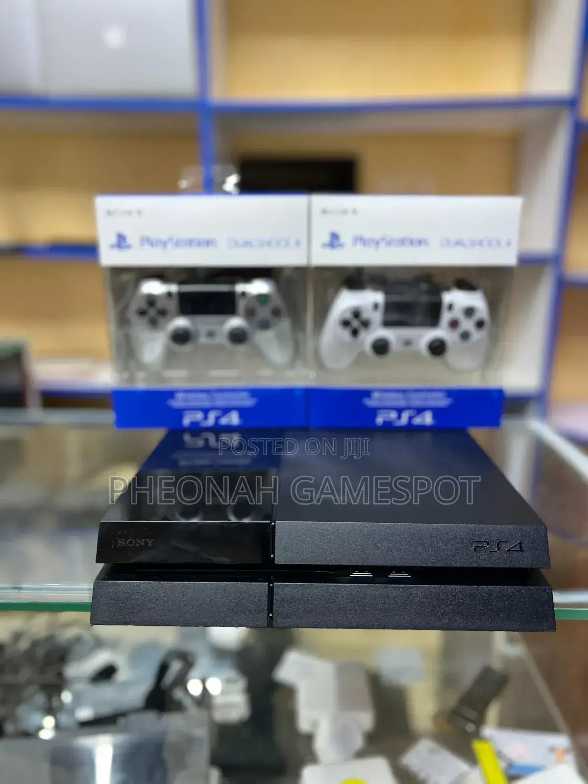 Playstation 4 - 13 Games, 2 Pads, Receipt, 6 Months Warranty. Full Set