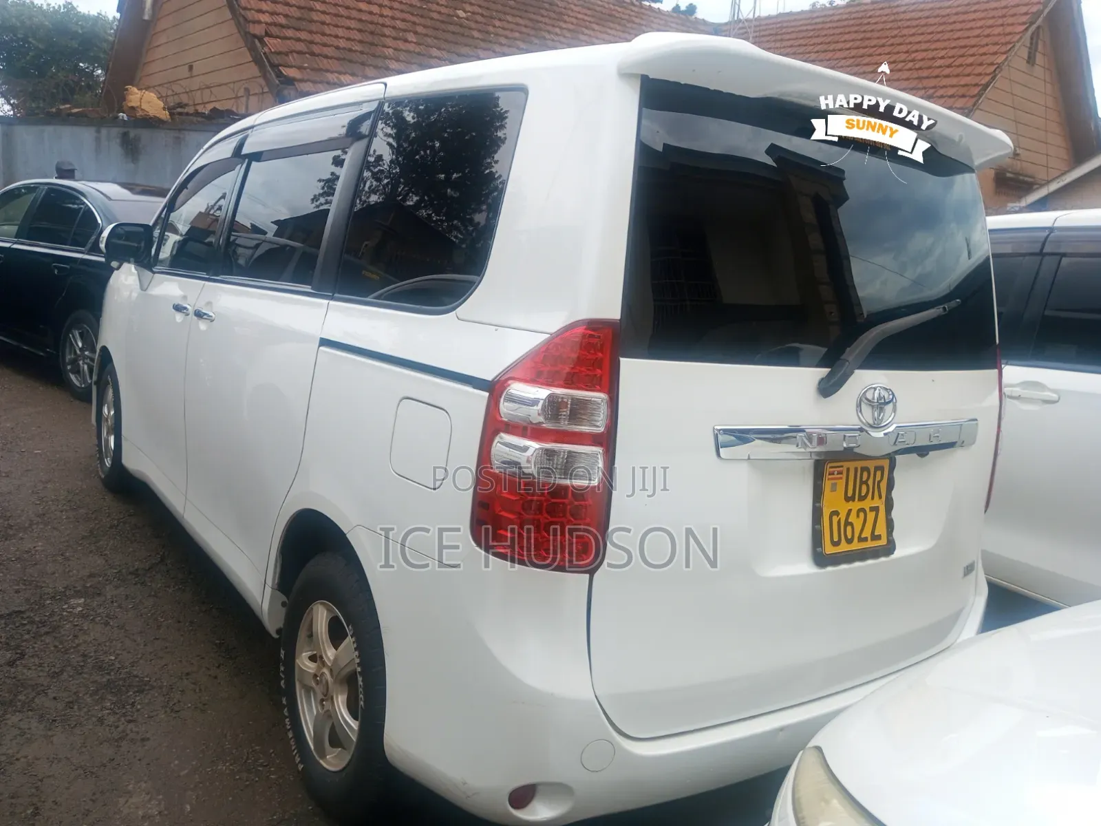 Toyota Noah 2014 White