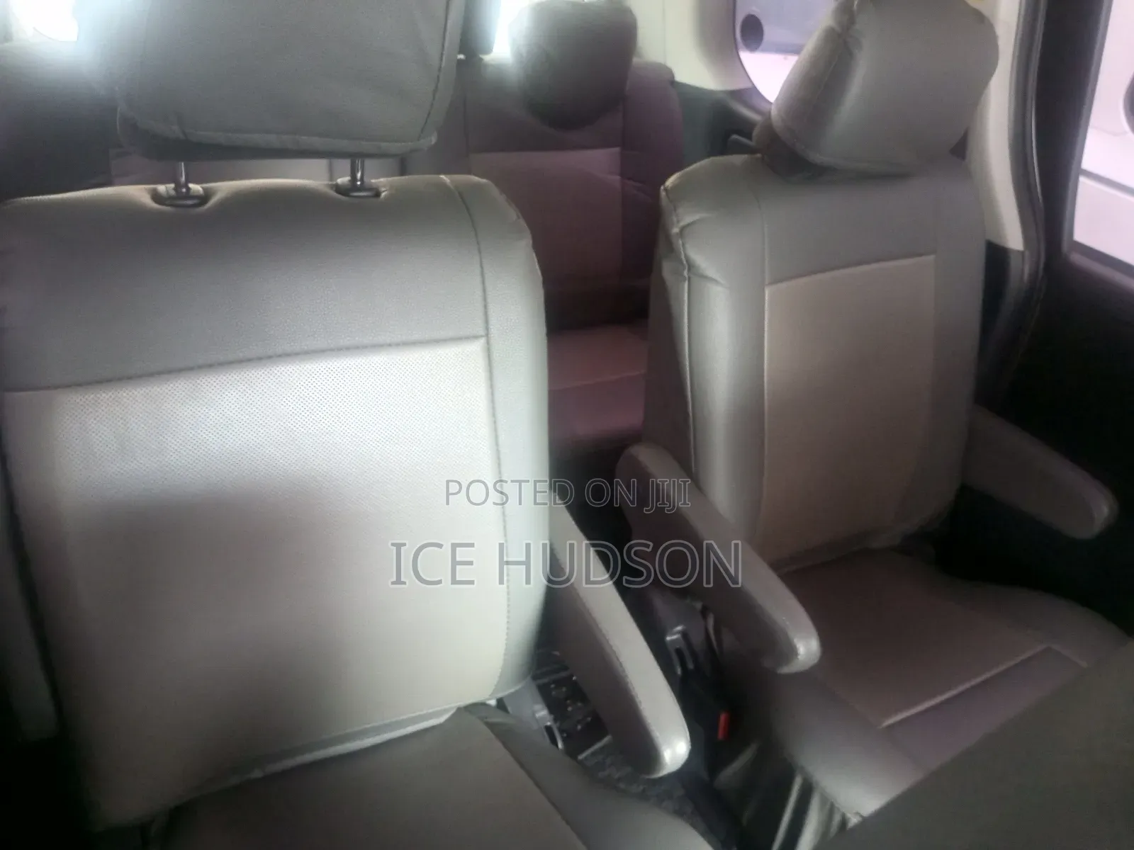 Toyota Noah 2014 White