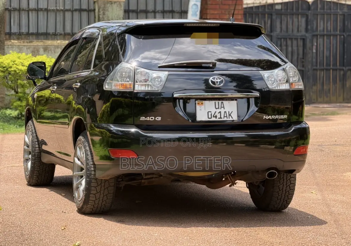 Toyota Harrier 2.4 2011 Black
