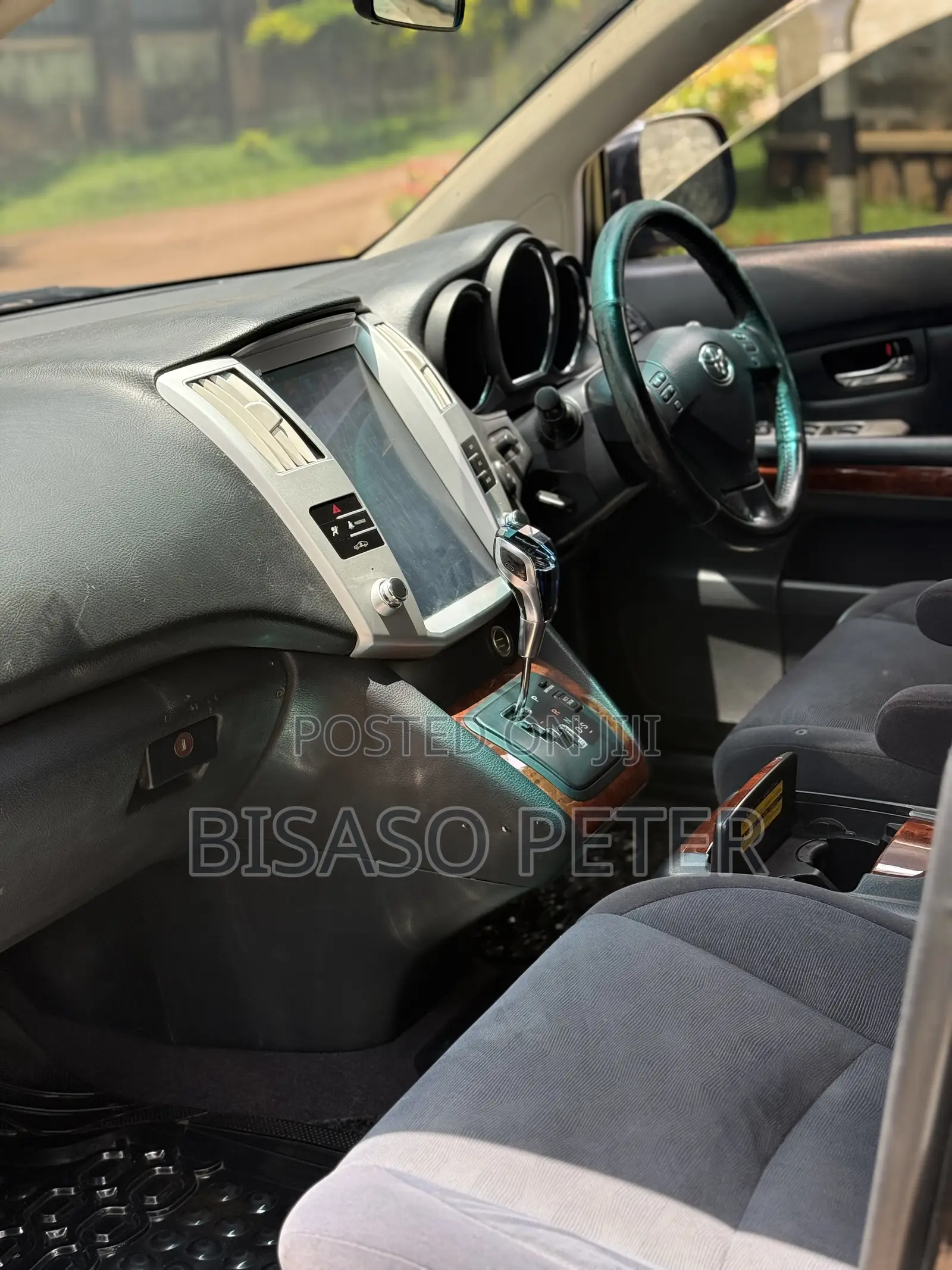 Toyota Harrier 2.4 2011 Black