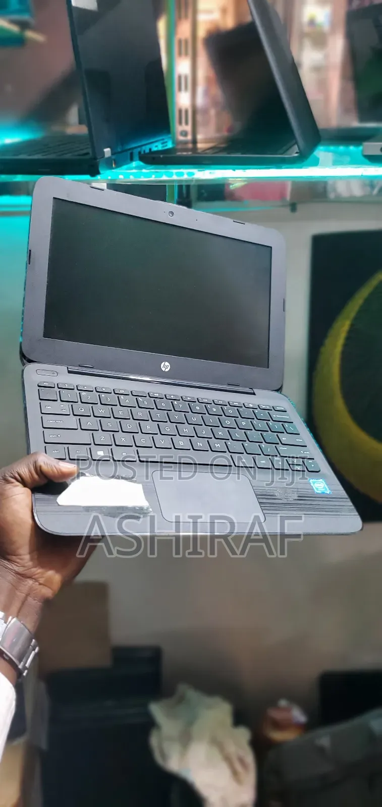 Laptop HP Stream 11 Pro G3 4GB Intel Celeron SSD 72GB