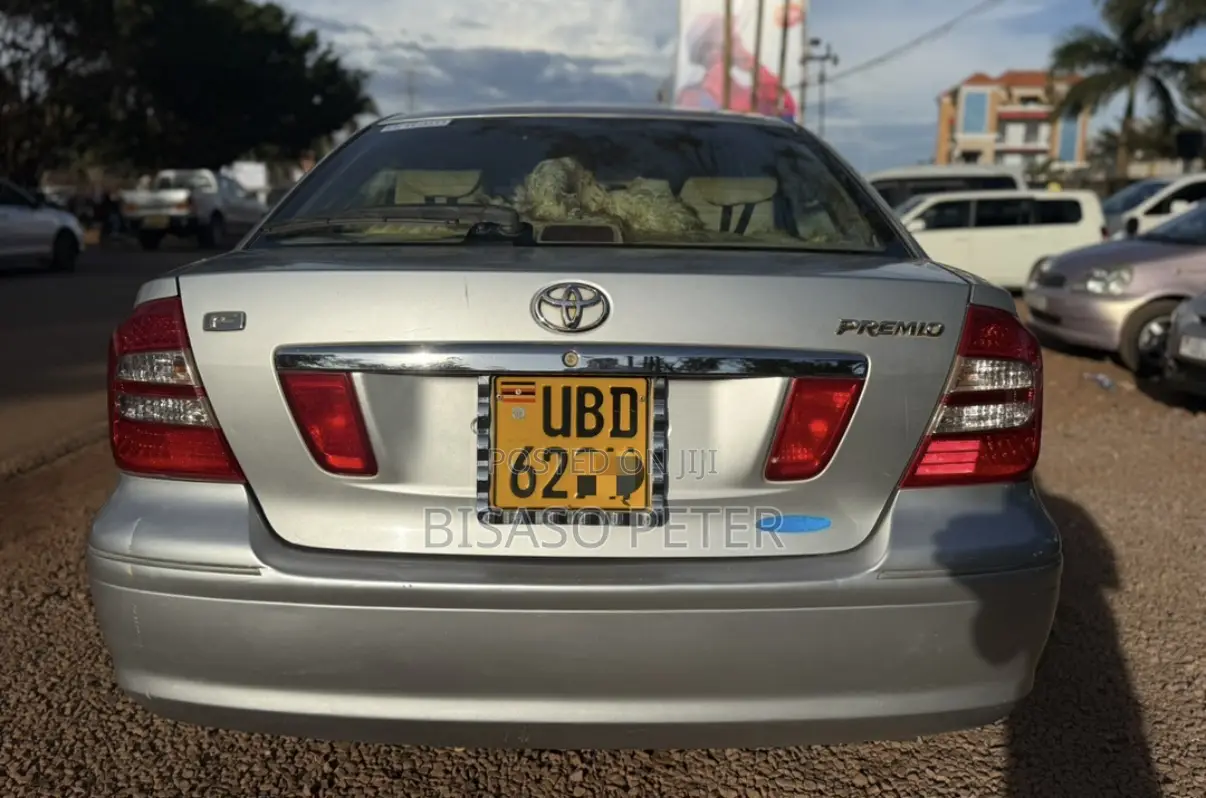 Toyota Premio 2005 Silver