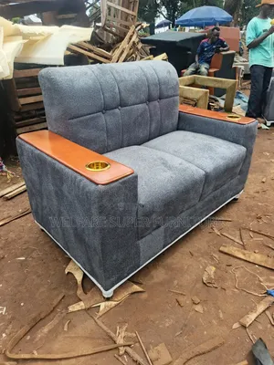 5seater Light Grew in Colo With Cup Holes