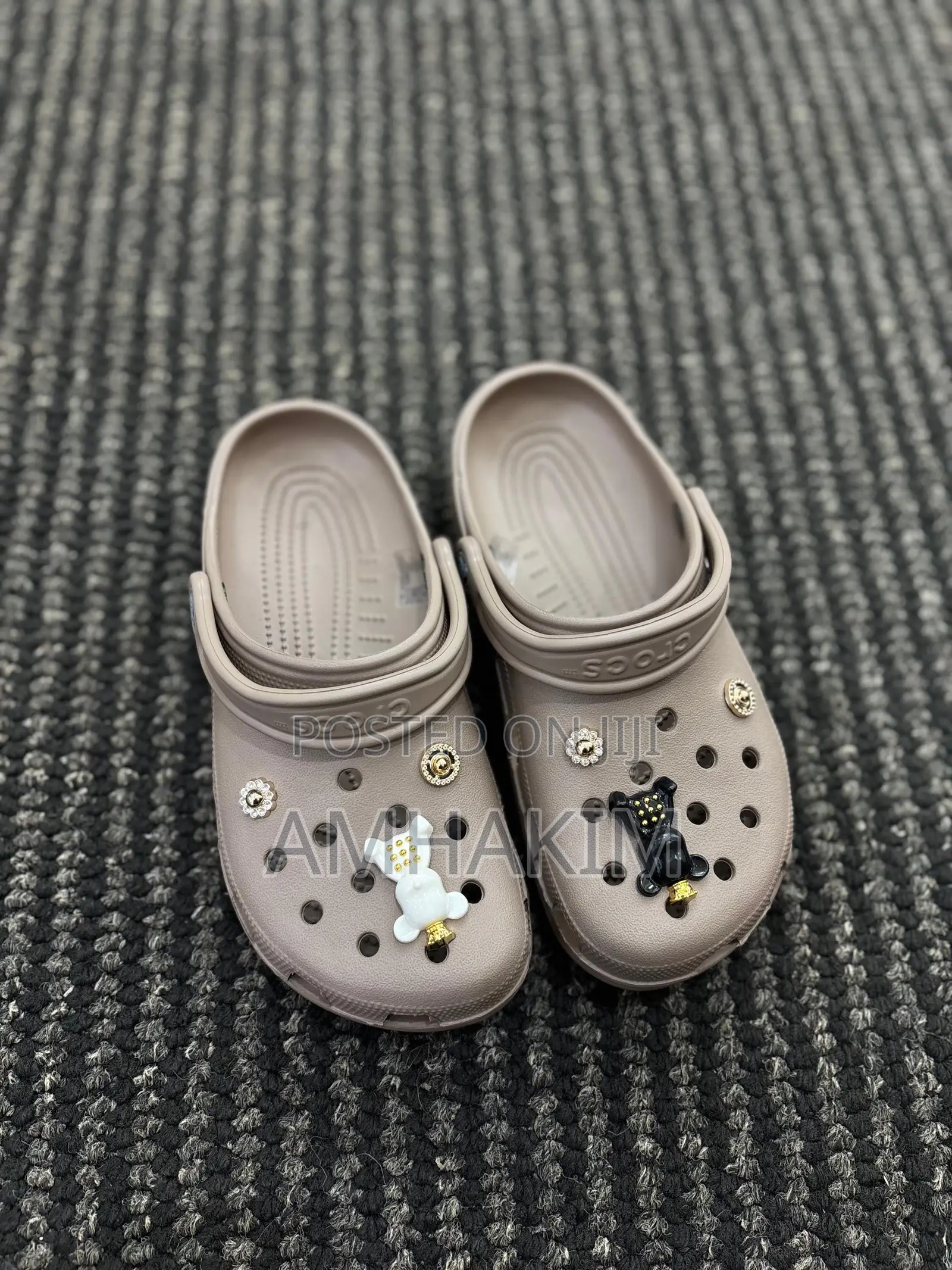 New Classic Authentic Fancy Unisex Crocs in Stock