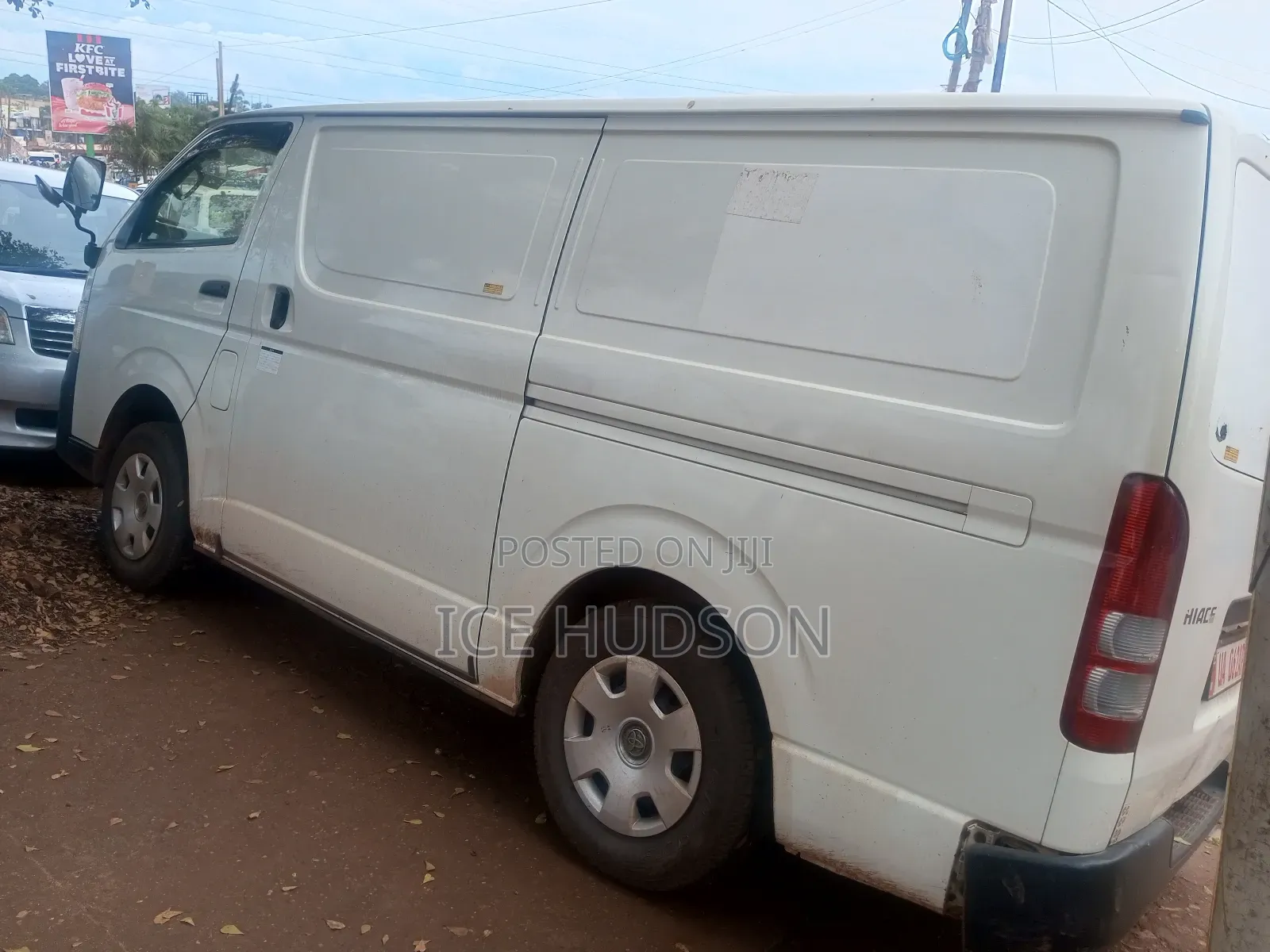Toyota HiAce 2010 White