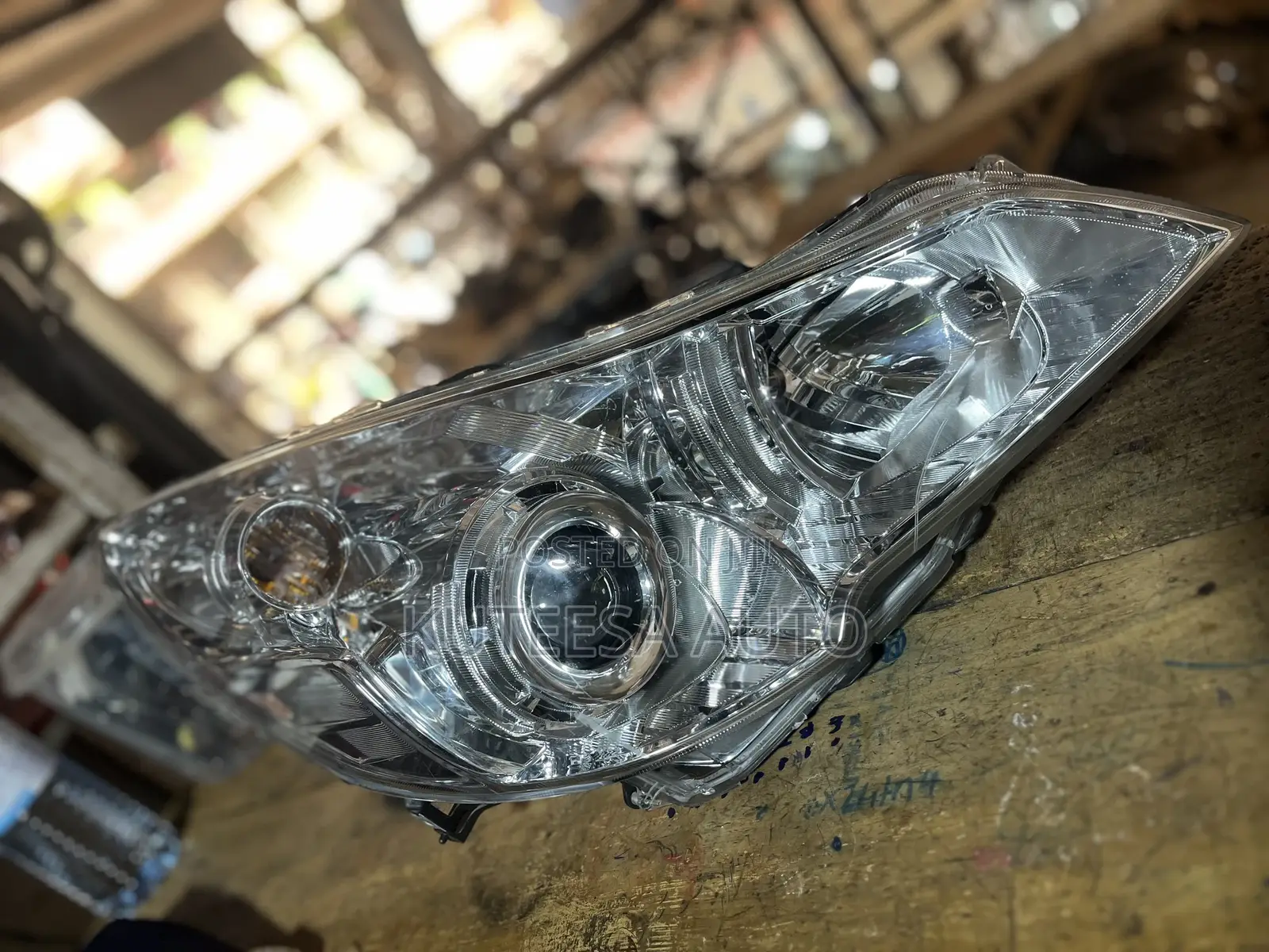 Subaru Legacy, Outback 2010 Headlight