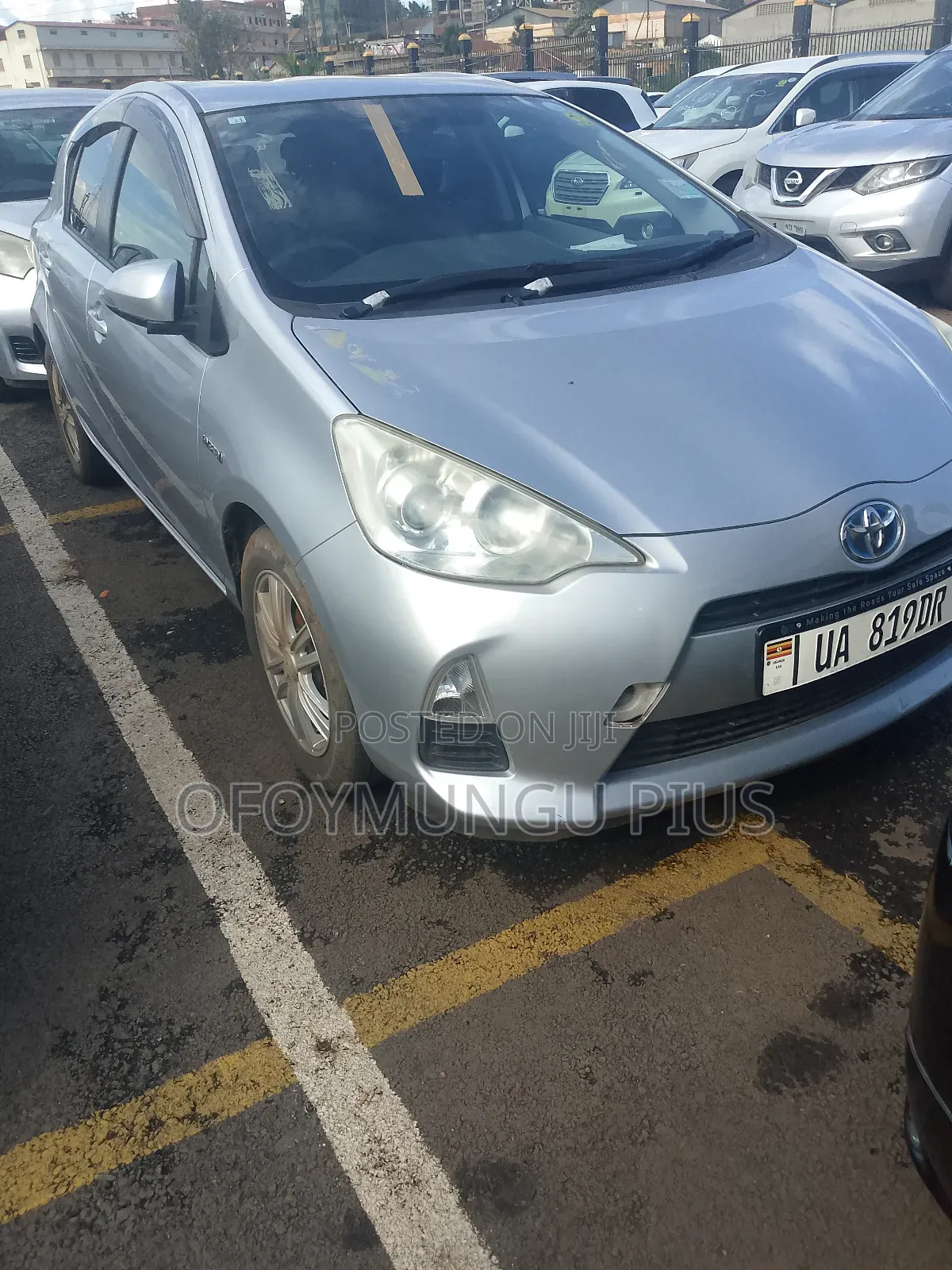 Toyota Aqua 2012 Silver