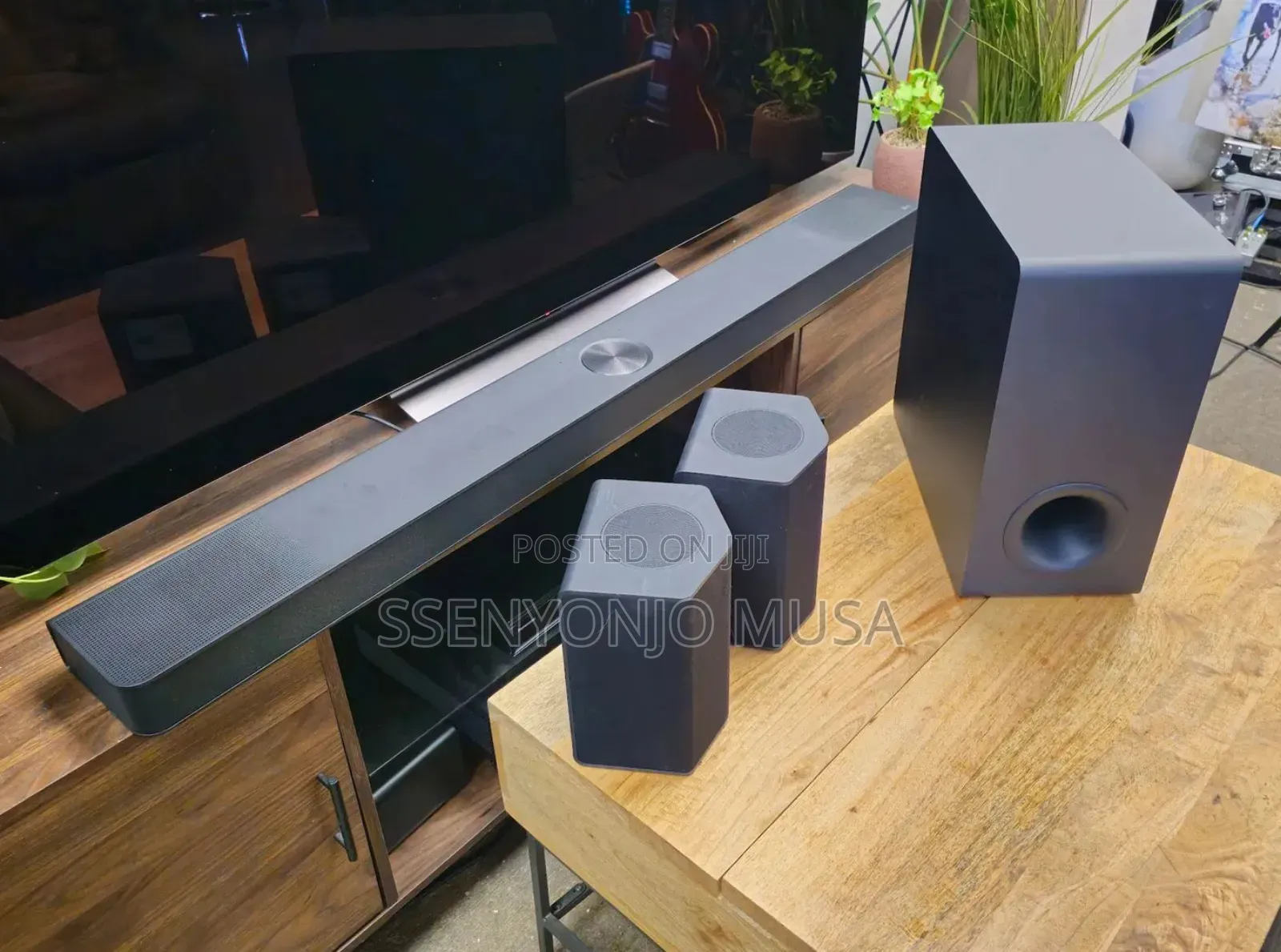 Lg Us95t Soundbar 9.1.5 Channels -810w, Lg App Control-15 Ch