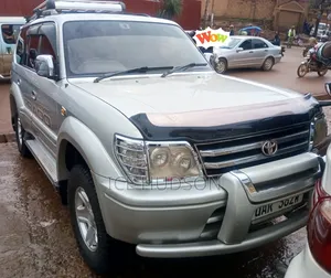 Toyota Land Cruiser Prado 2000 Silver