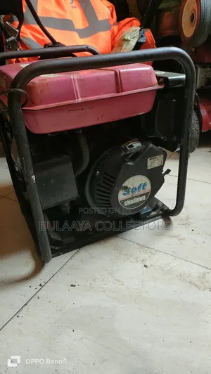 Japanese Shindaiwa Ieg2600 Inverter Generator, 2600w.