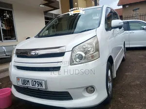 Toyota Noah 2008 White