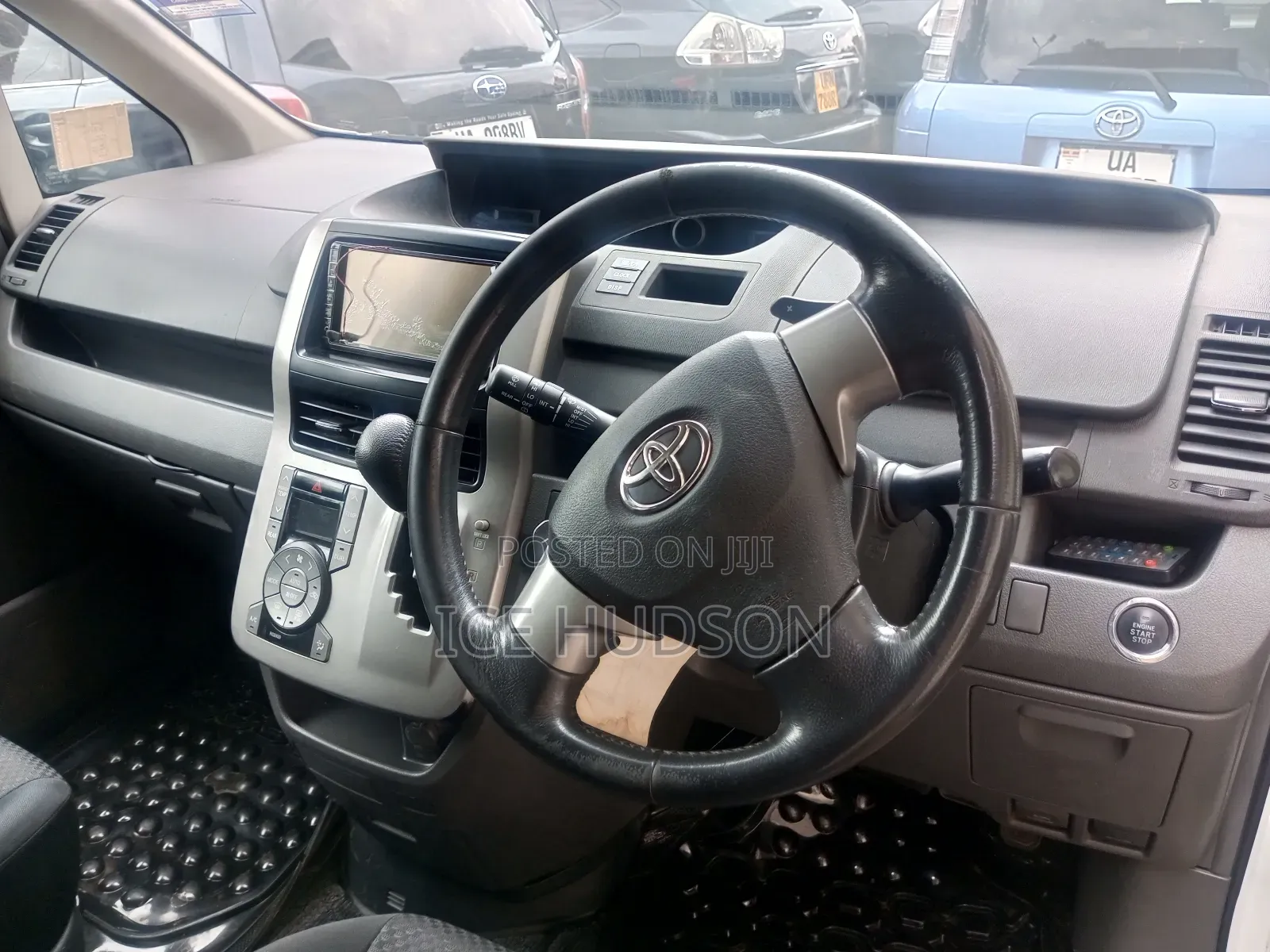 Toyota Noah 2008 White