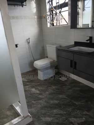 6bdrm Apartment in Kisaasi, Nakawa for rent