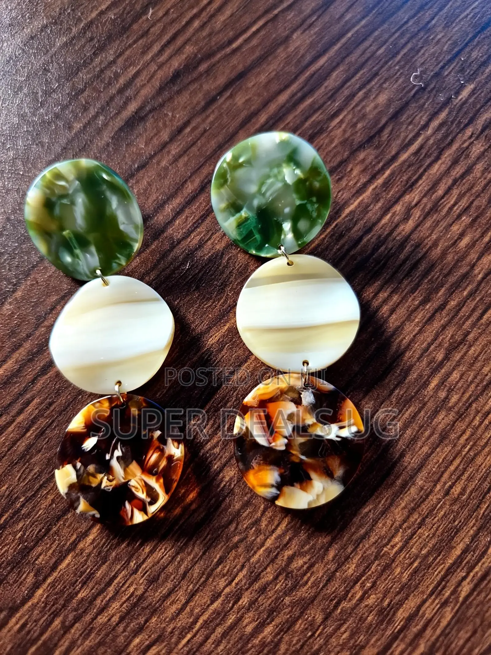 Earings Jewelery