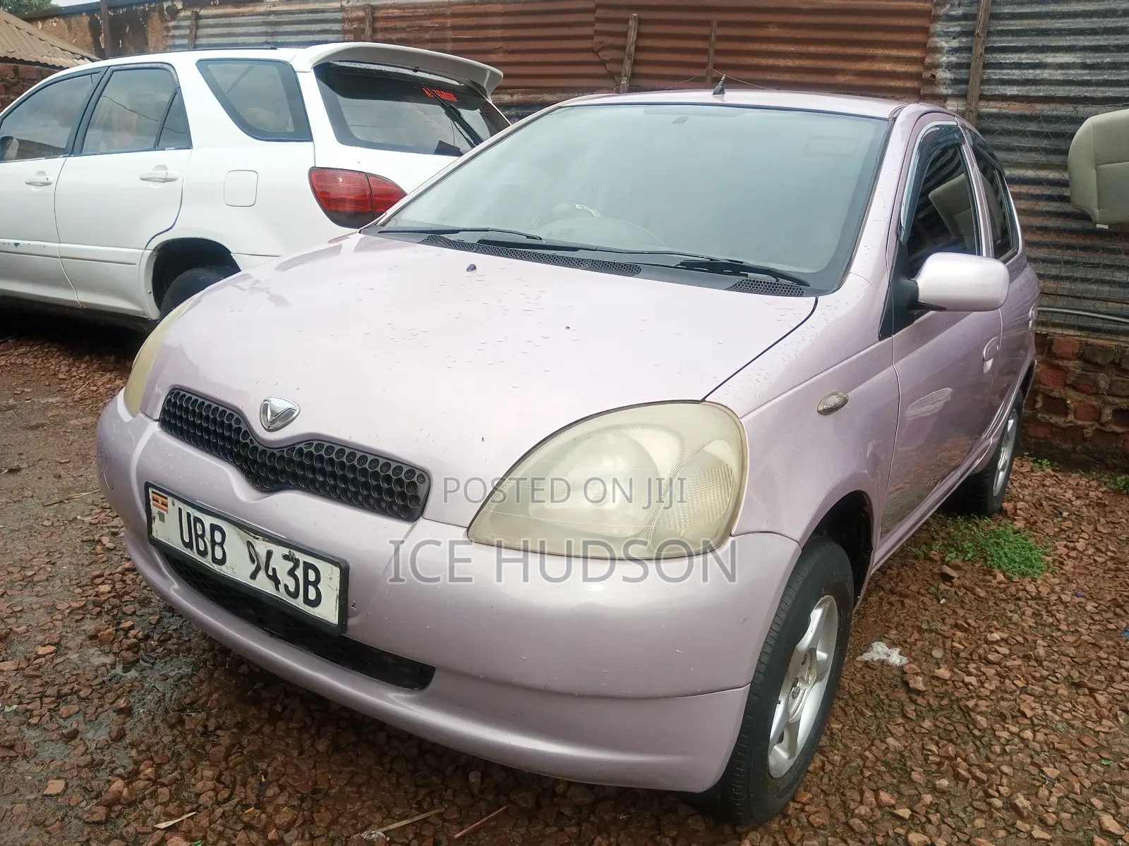 Toyota Vitz 2003 Silver