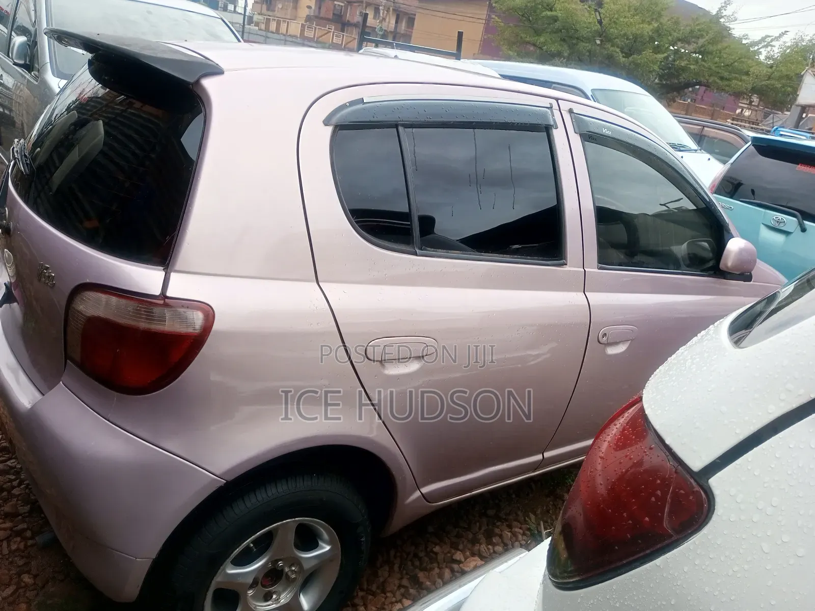 Toyota Vitz 2003 Silver