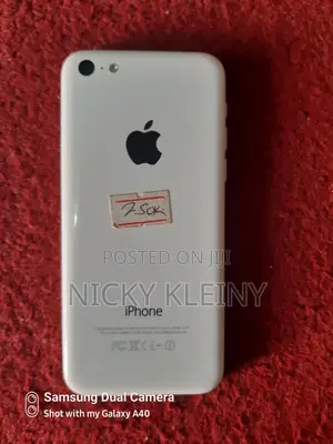 Apple iPhone 5c 8 GB White