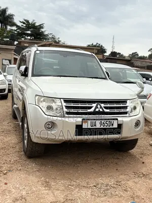 Mitsubishi Pajero 3.0 2011 White