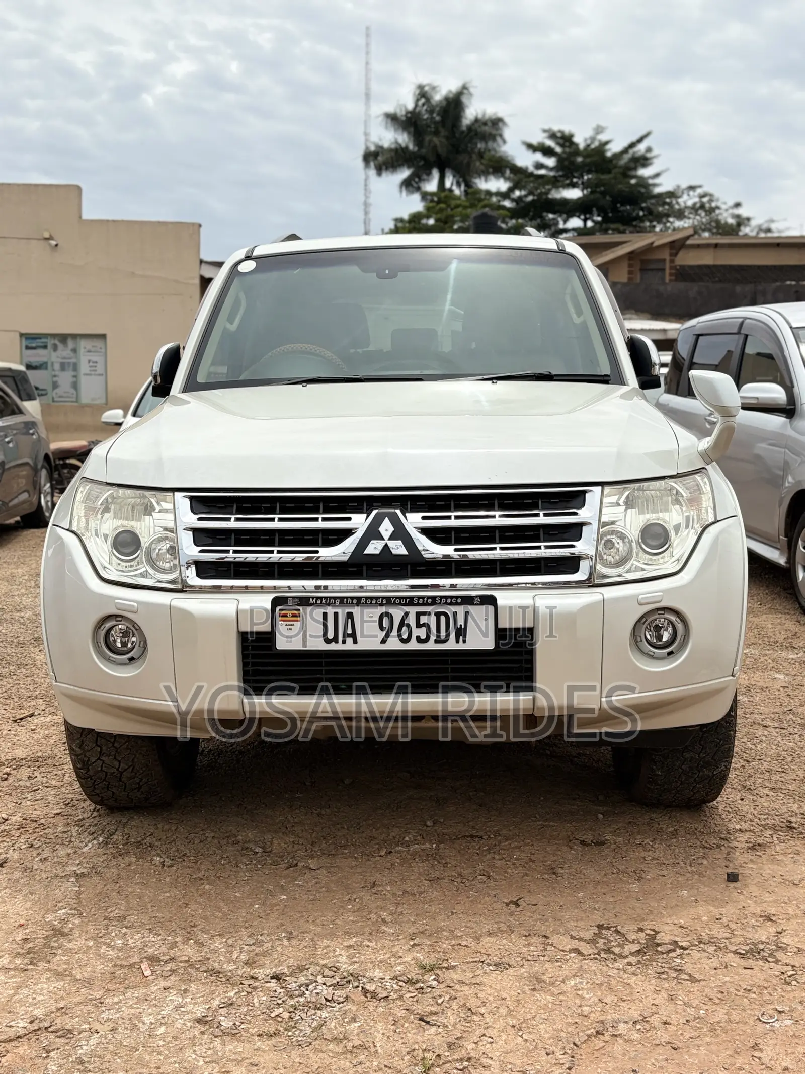 Mitsubishi Pajero 3.0 2011 White