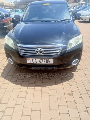 Toyota Vanguard 2012 Black