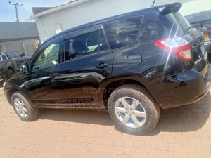 Toyota Vanguard 2012 Black