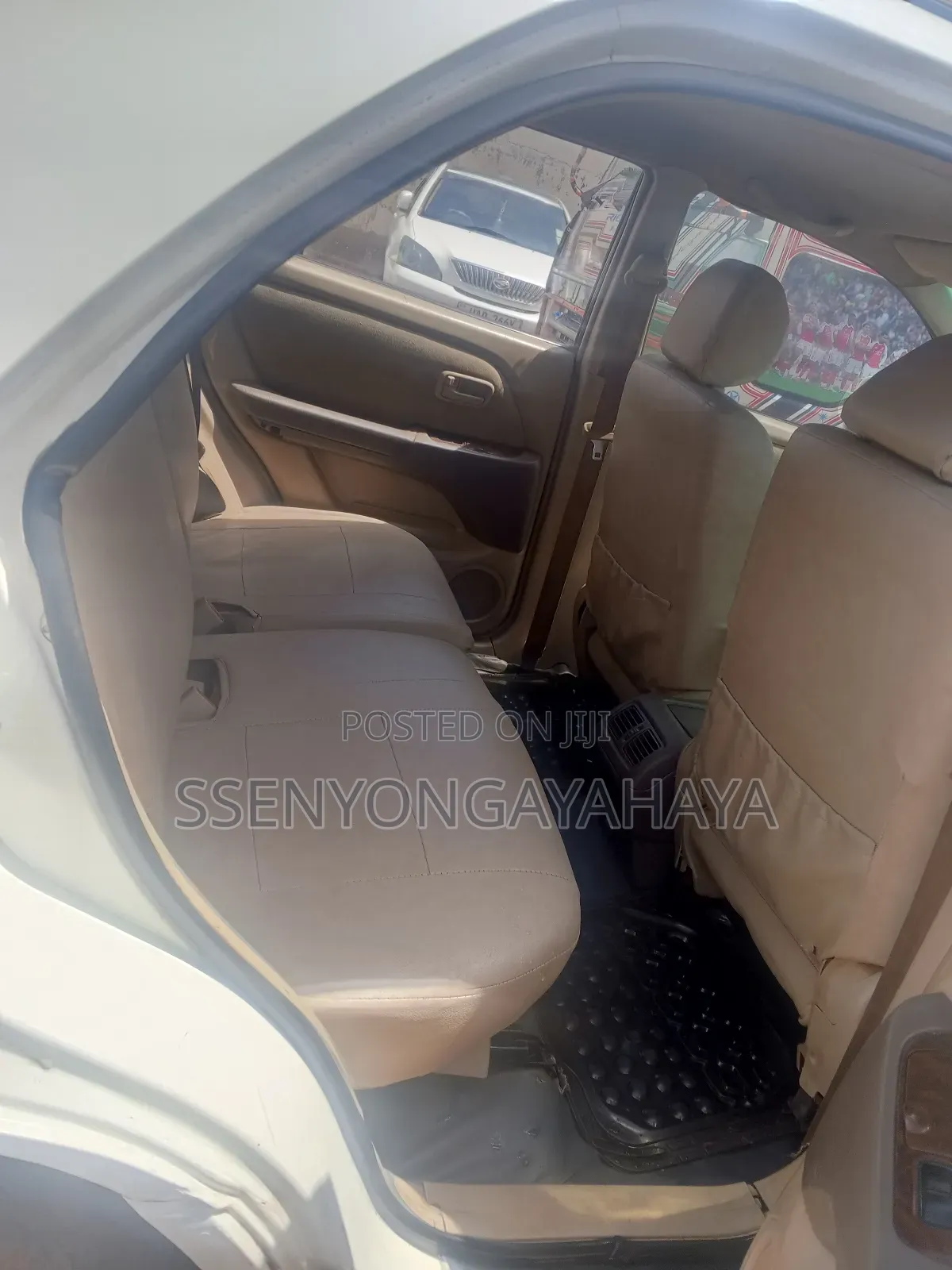 Toyota Harrier 2005 White