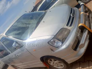 Toyota Noah 2001 Silver
