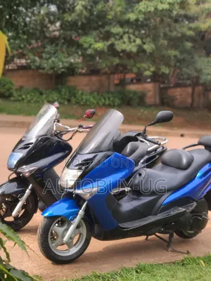 Yamaha Majesty 2015