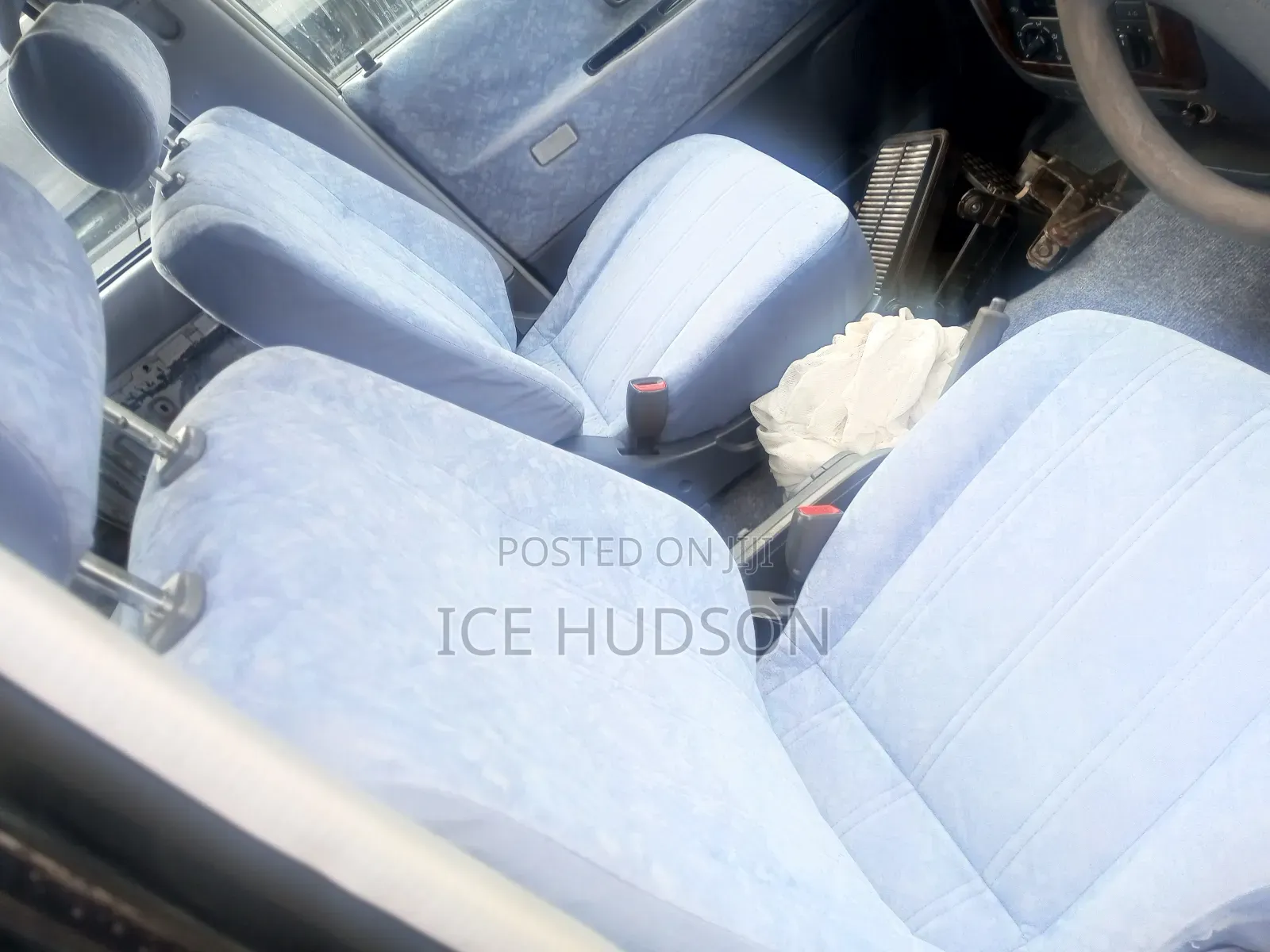 Toyota Noah 2001 Blue
