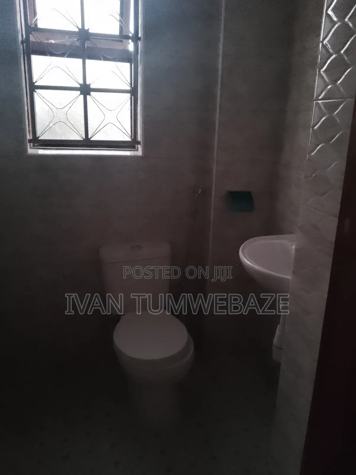 1bdrm Apartment in Zana Entebbe Road, Central Division for rent