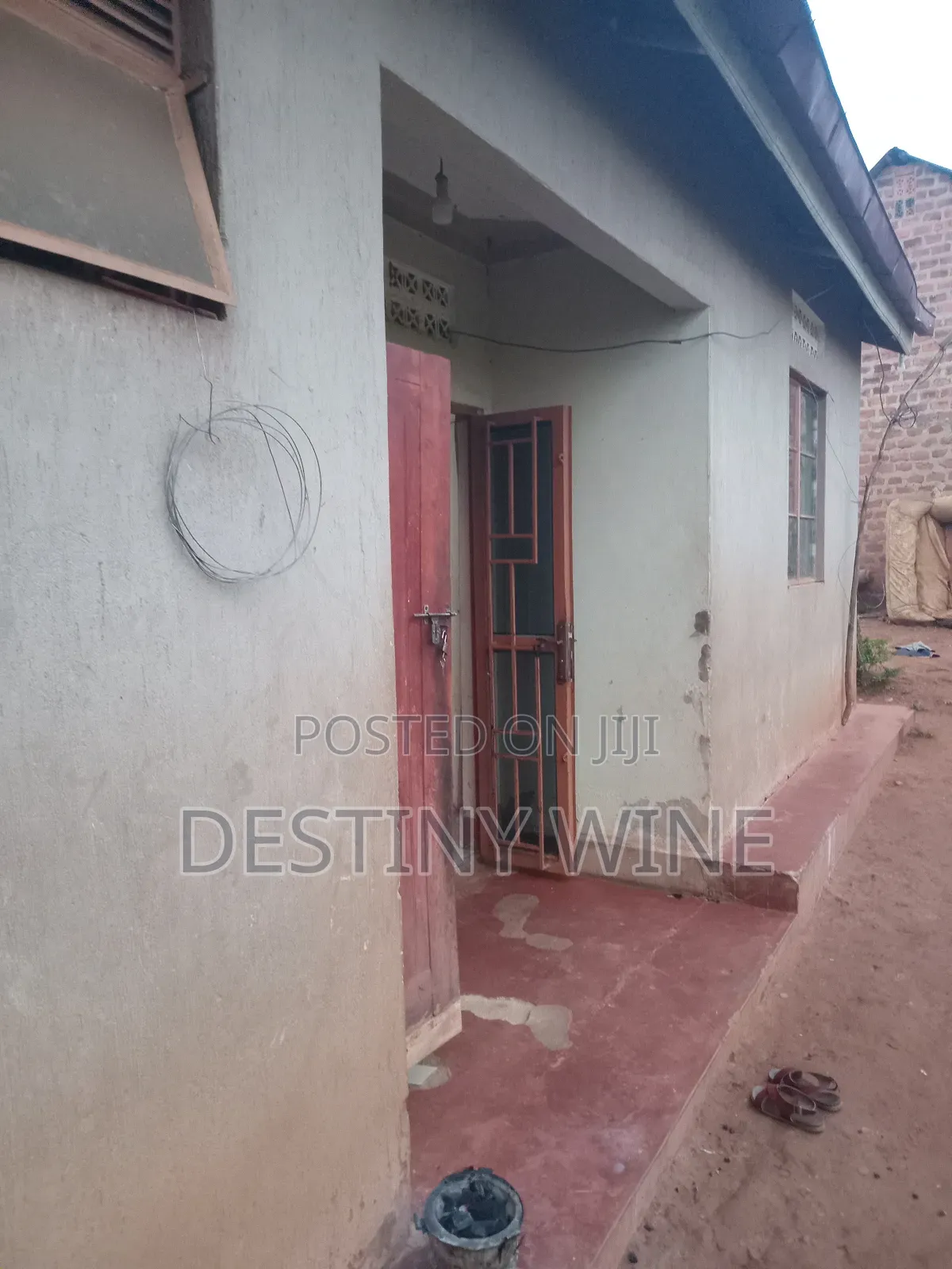 Furnished 1bdrm Bungalow in Ngalamye, Kira for sale