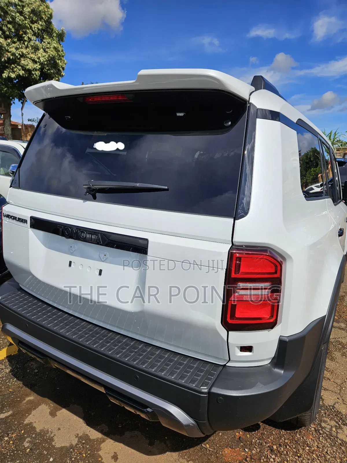 Toyota Land Cruiser Prado 2024 White