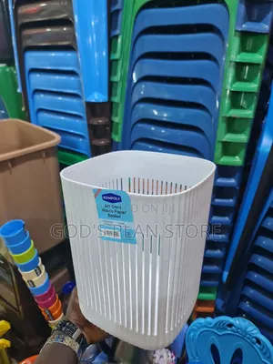 White Plastic Dust Bins White Plastic Dust Bins