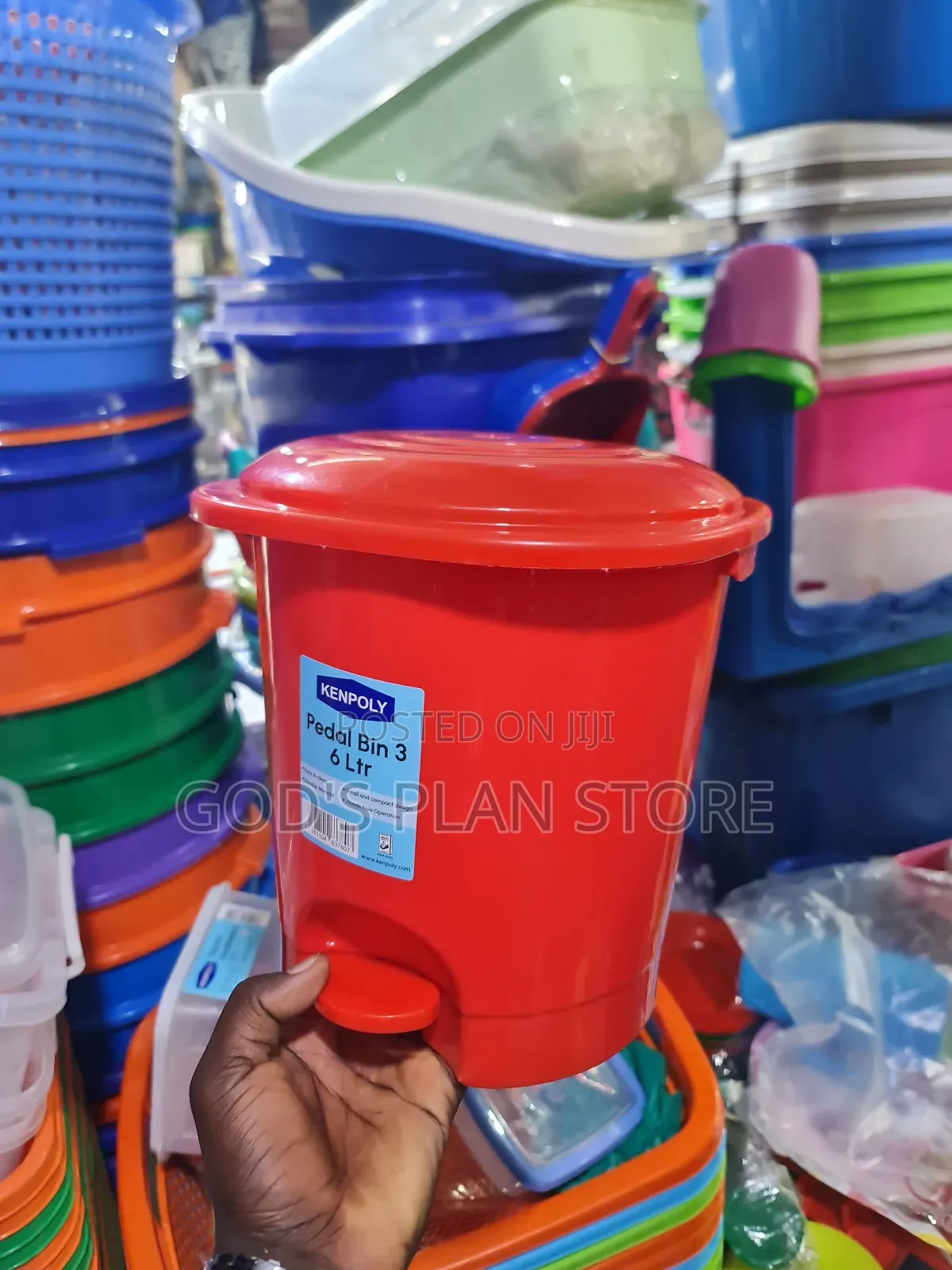 Plastic Dust Bins Plastic Dust Bins 6litres Step On