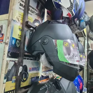 Motorcycle Full Face Covering Flip .